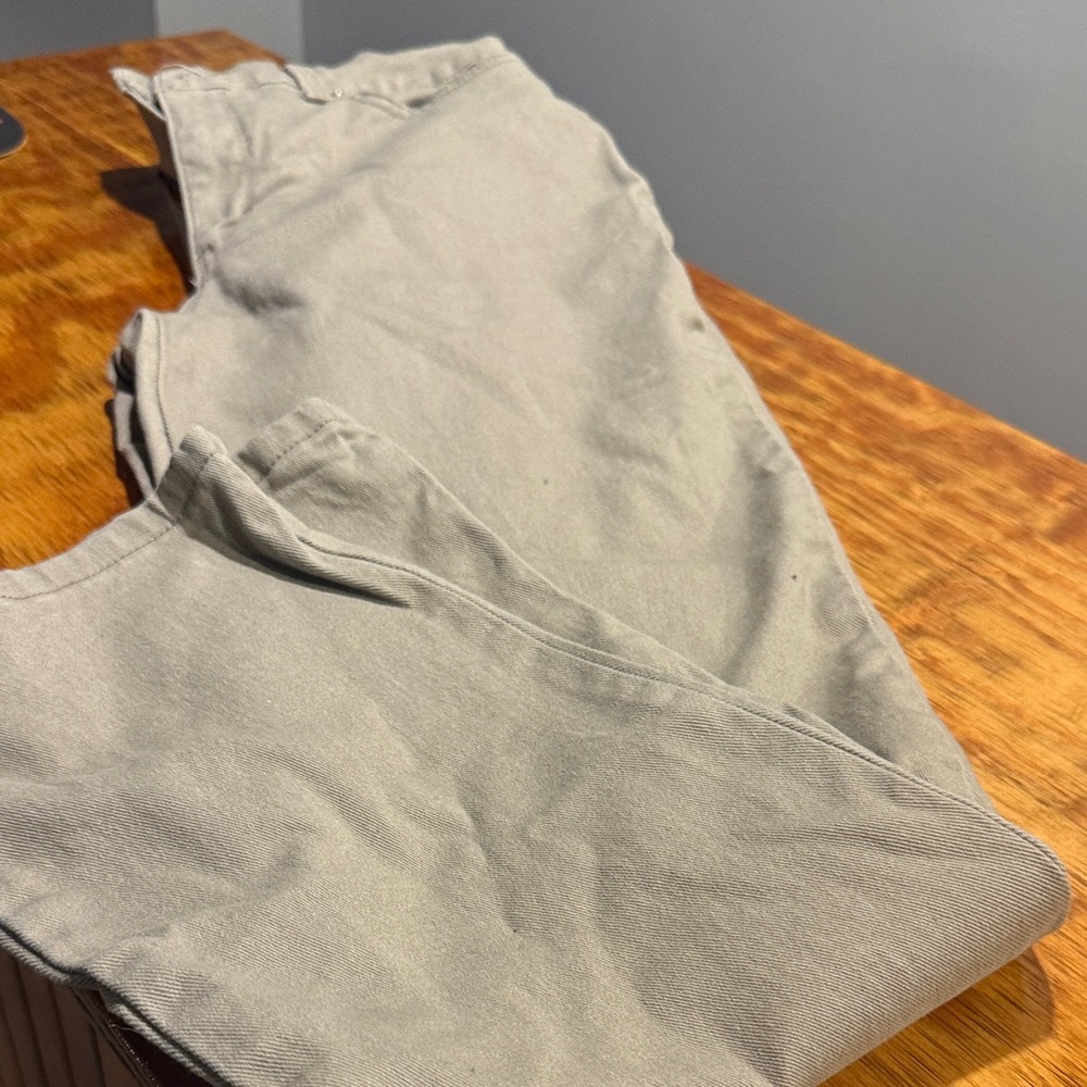 Gloria Vanderbilt Straight Leg Pants in Light Tan